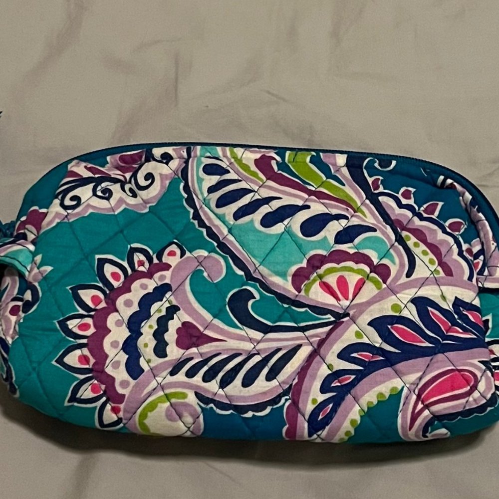 Vera Bradley Medium Cosmetic Pouch in Wakiki Paisley
